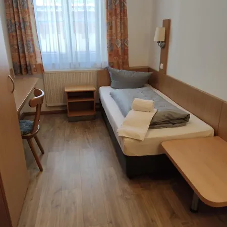 Vendégház 85247 Schwabhausen Dorfstrasse 6 *